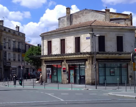 "246 Cours de la Marne", un bel immeuble rénové au coeur de Bordeaux