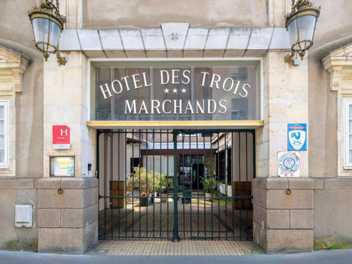 NANTES : Hôtel des Trois Marchands