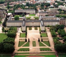 SAINT-CYR-L'ECOLE