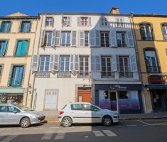 RIOM : 39, rue du Commerce