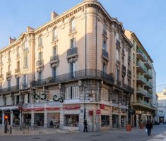 AVIGNON : 41, rue de la Bonneterie