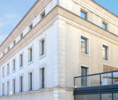 NÎMES : 8 bis rue de l'Agau - rue Corconne