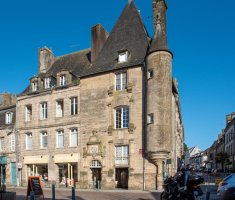 HÔTEL DE ROSCOET
